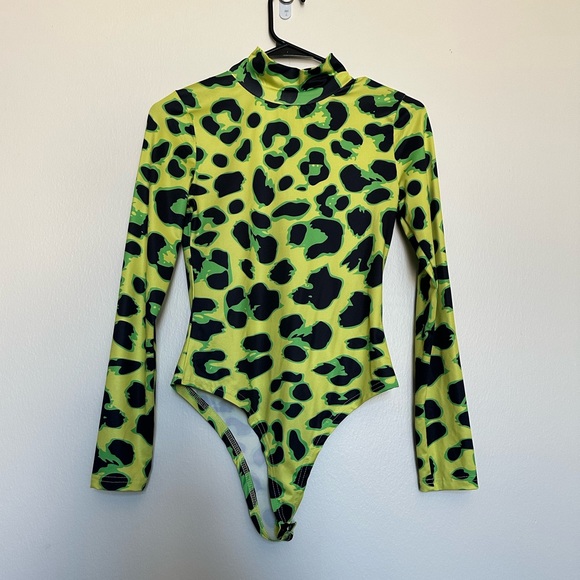 Leopard Neon Spandex Mock Neck Long Sleeve Bodysuit Lime/Black Size Small - Picture 1 of 4